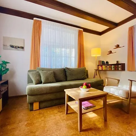 شقة 1-bedroom بينز